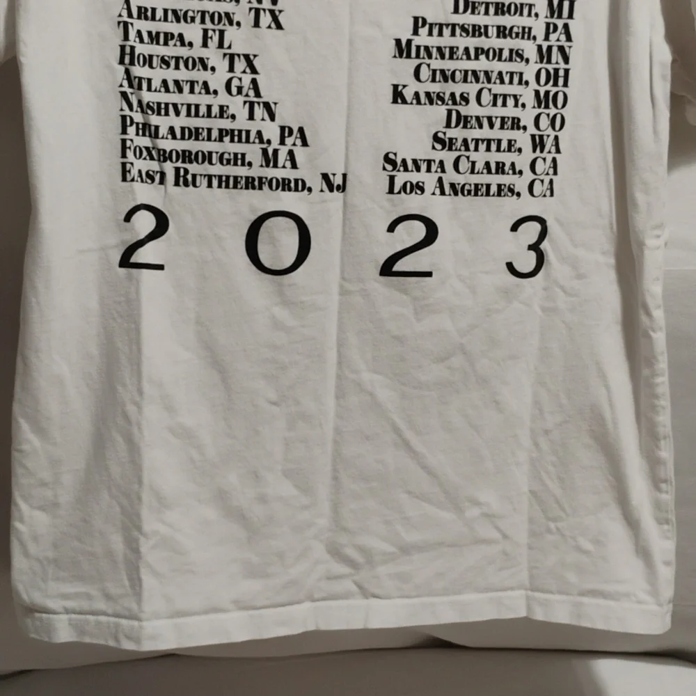 SALE! Authentic Taylor Swift The Eras Tour 2023 Shirt Sz.M (X-67 CRATE) - Picture 8 of 11